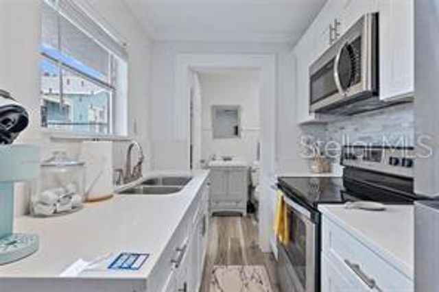623 MOUND PARK WAY S, St Petersburg, FL 33701