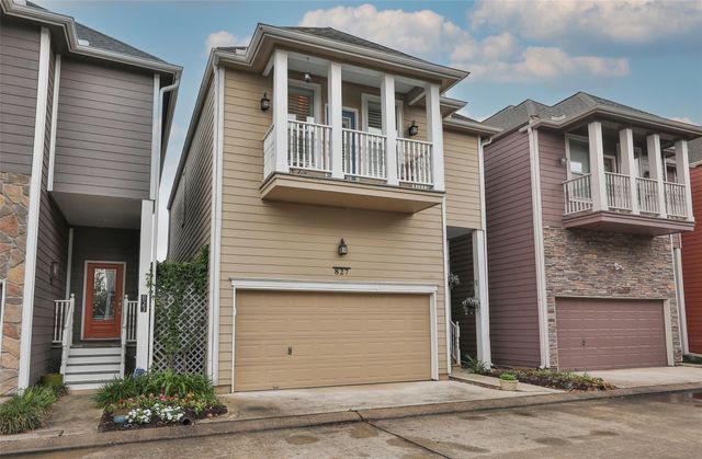 827 Garden Trace Lane, Houston, TX 77018