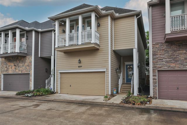 827 Garden Trace Lane, Houston, TX 77018