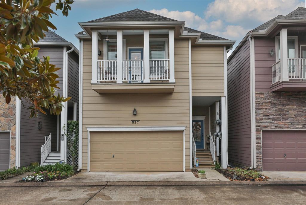 827 Garden Trace Lane, Houston, TX 77018