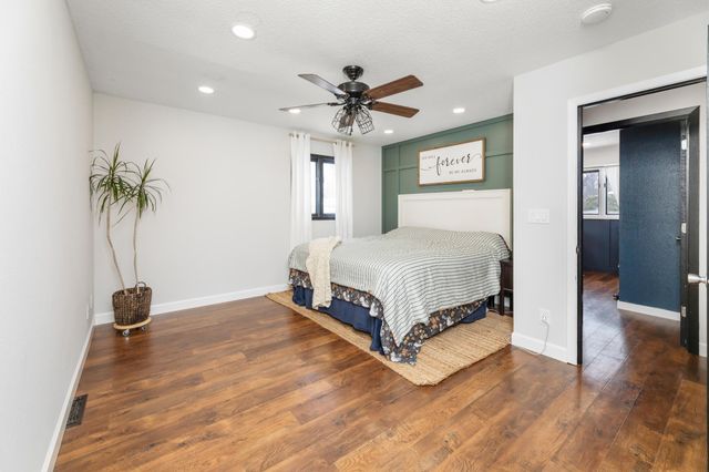 2710 18th Street S, Moorhead, MN 56560