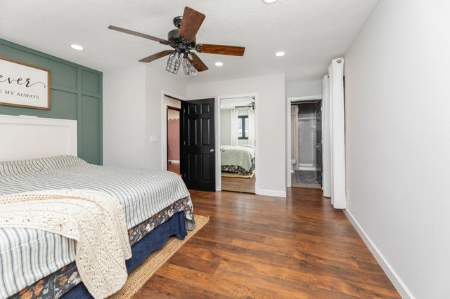 2710 18th Street S, Moorhead, MN 56560