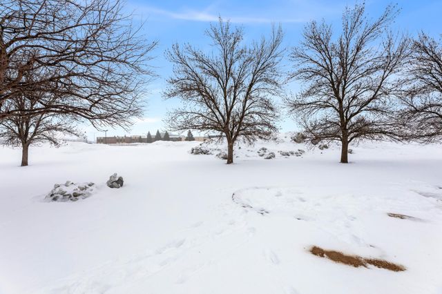 2710 18th Street S, Moorhead, MN 56560