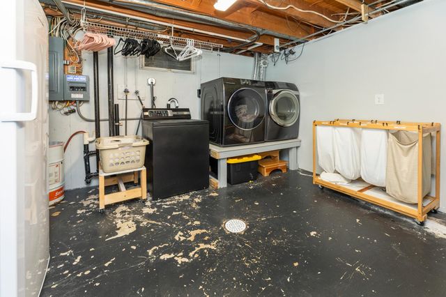 2710 18th Street S, Moorhead, MN 56560