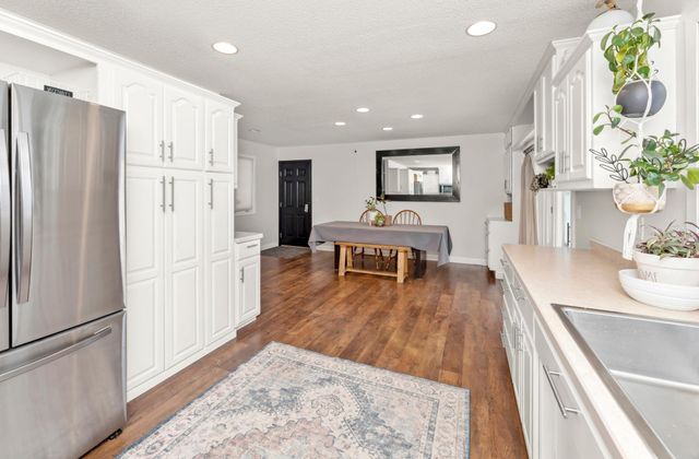 2710 18th Street S, Moorhead, MN 56560