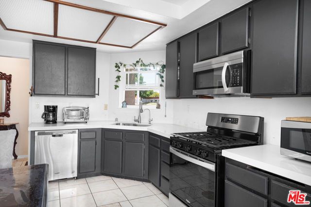 37603 Melton Avenue, Palmdale, CA 93550