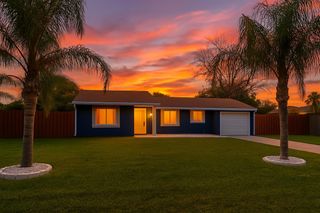 2055 SE West Dunbrooke Circle, Port St Lucie, FL 34952