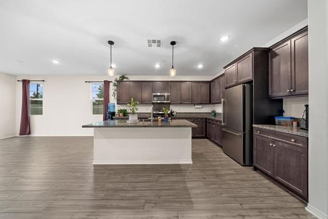 30929 Windy Ridge Way, Menifee, CA 92584