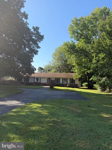 6608 HORSESHOE RD, Clinton, MD 20735