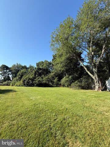 6608 HORSESHOE RD, Clinton, MD 20735