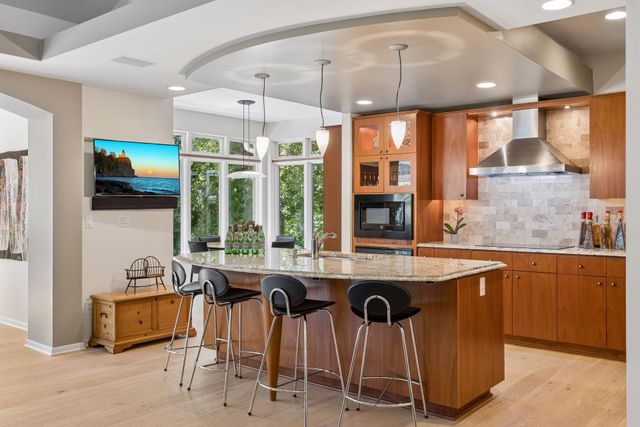 2841 Ella Lane, Minnetonka, MN 55305