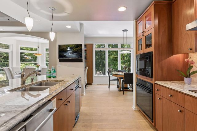 2841 Ella Lane, Minnetonka, MN 55305