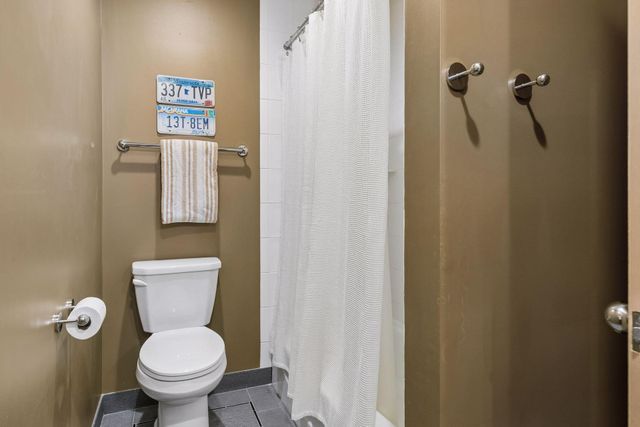 2841 Ella Lane, Minnetonka, MN 55305