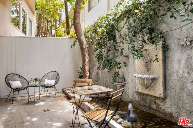 2811 Arizona Avenue 4, Santa Monica, CA 90404