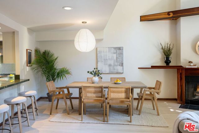 2811 Arizona Avenue 4, Santa Monica, CA 90404