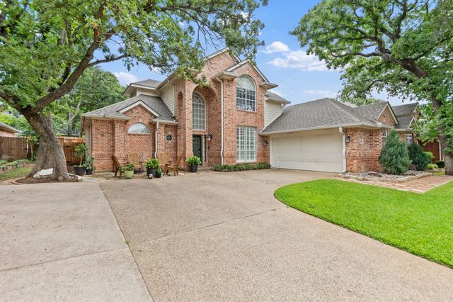 3408 Blue Forest Drive, Arlington, TX 76001