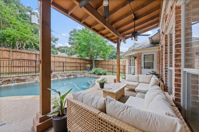 3408 Blue Forest Drive, Arlington, TX 76001