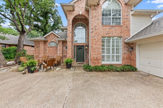 3408 Blue Forest Drive, Arlington, TX 76001