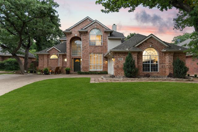 3408 Blue Forest Drive, Arlington, TX 76001