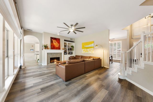 3408 Blue Forest Drive, Arlington, TX 76001