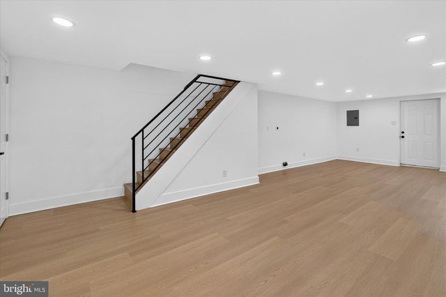 8613 RUGBY ST, Philadelphia, PA 19150