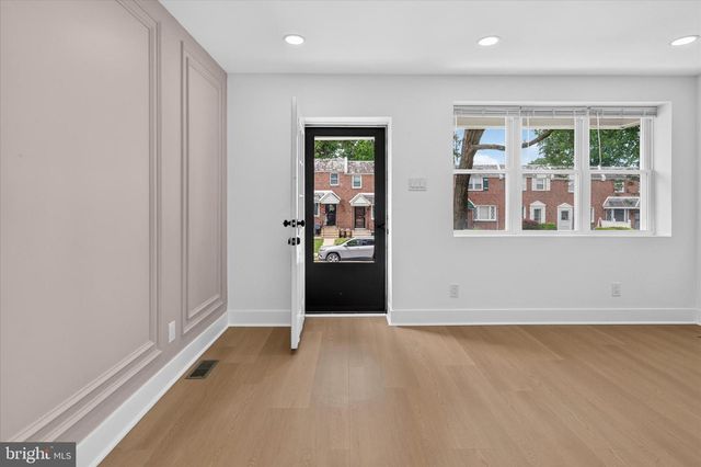 8613 RUGBY ST, Philadelphia, PA 19150