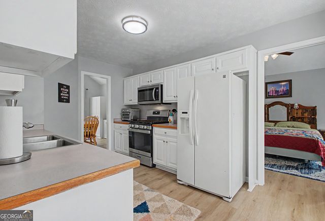 29 Pecan Lake Court, Sharpsburg, GA 30277