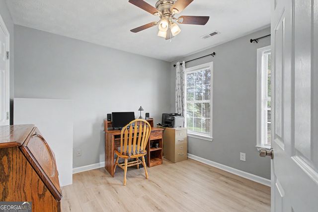 29 Pecan Lake Court, Sharpsburg, GA 30277