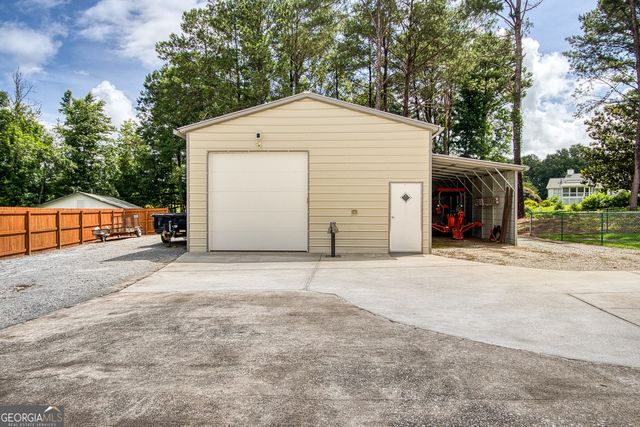 29 Pecan Lake Court, Sharpsburg, GA 30277