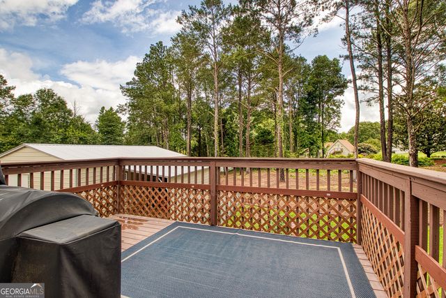 29 Pecan Lake Court, Sharpsburg, GA 30277