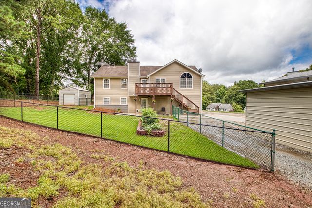29 Pecan Lake Court, Sharpsburg, GA 30277
