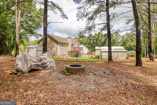29 Pecan Lake Court, Sharpsburg, GA 30277