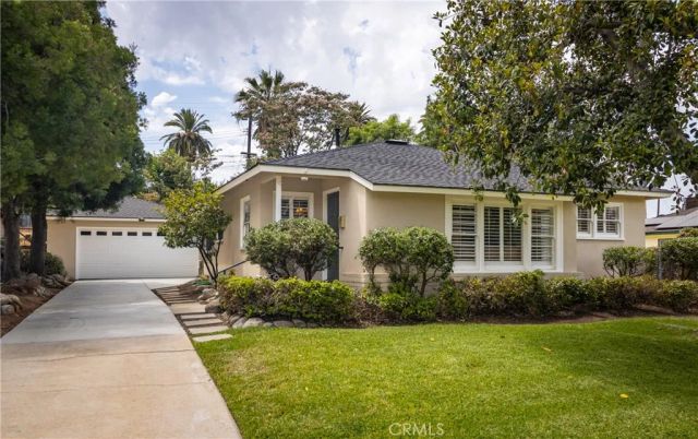 812 Serpentine, Redlands, CA 92373