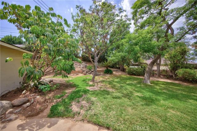 812 Serpentine, Redlands, CA 92373