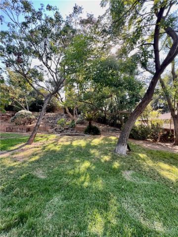 812 Serpentine, Redlands, CA 92373