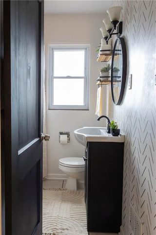 7708 W 63 Terrace, Overland Park, KS 66202