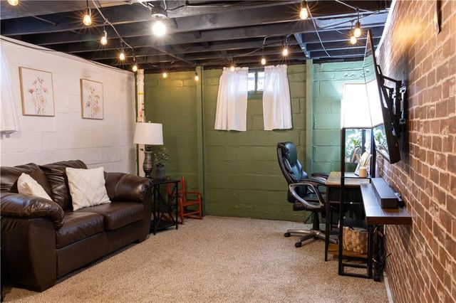 7708 W 63 Terrace, Overland Park, KS 66202