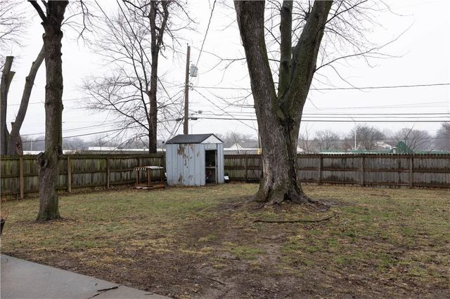 7708 W 63 Terrace, Overland Park, KS 66202