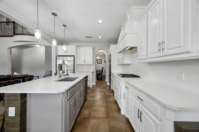 1310 Billingsley Drive, Waxahachie, TX 75167