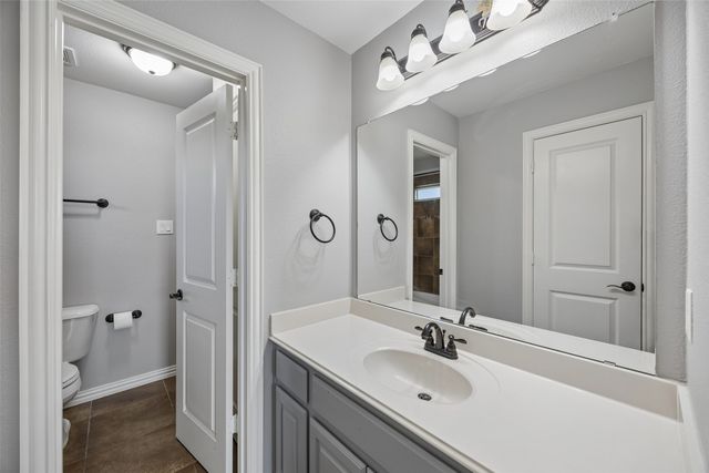 1310 Billingsley Drive, Waxahachie, TX 75167