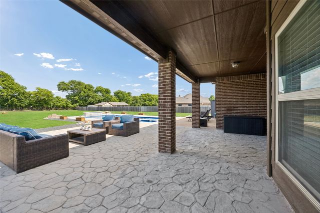 1310 Billingsley Drive, Waxahachie, TX 75167