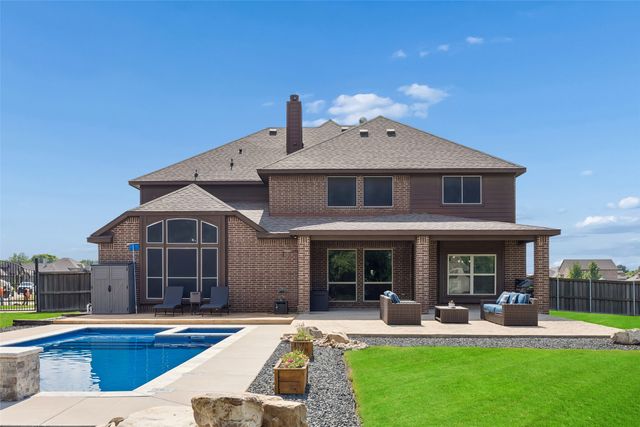 1310 Billingsley Drive, Waxahachie, TX 75167