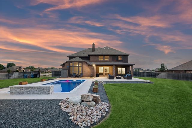 1310 Billingsley Drive, Waxahachie, TX 75167