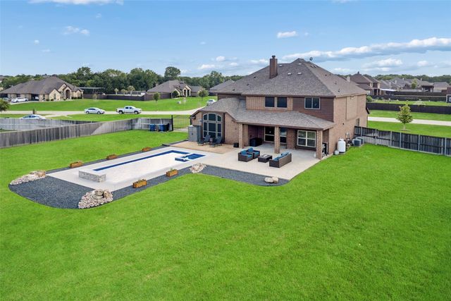 1310 Billingsley Drive, Waxahachie, TX 75167