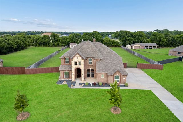 1310 Billingsley Drive, Waxahachie, TX 75167
