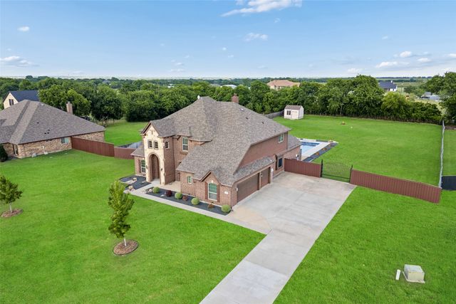 1310 Billingsley Drive, Waxahachie, TX 75167