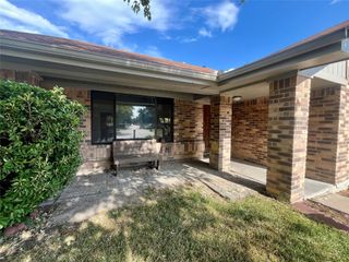 4201 Whitman Lane, Grand Prairie, TX 75052
