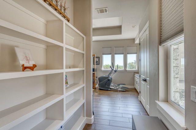 124 Apache Tears DR, Horseshoe Bay, TX 78657