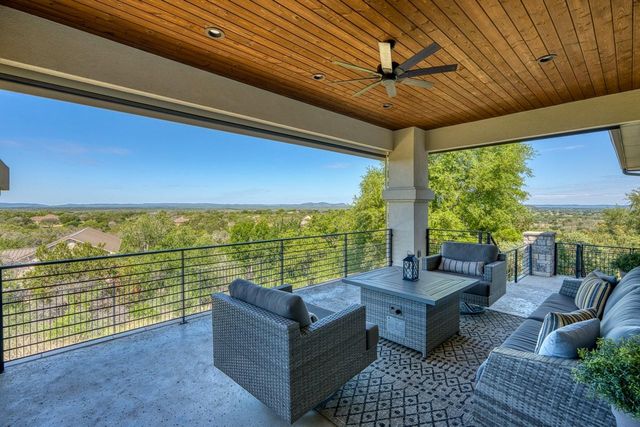 124 Apache Tears DR, Horseshoe Bay, TX 78657