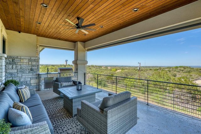 124 Apache Tears DR, Horseshoe Bay, TX 78657
